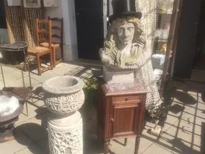 Brocantologue