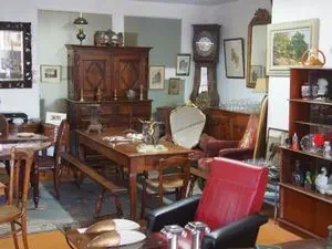Brocante Christian Pouquet