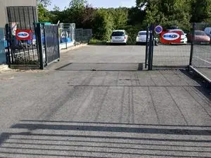 AUTO PNEU