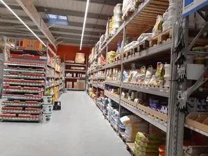 Bricomarché Saint-léonard, magasin de vente d'articles de bricolage et de construction pour la maison et le jardin.