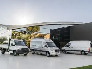 SVI 71 - Mercedes-Benz VI & VUL - Garage Saint Loup - SVI CHALON SUR SAONE