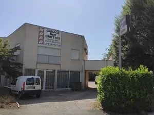 Garage des Grottes