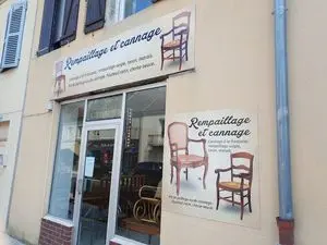 Rempaillage et cannage de chaise