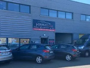 PIECES AUTO SERVICES