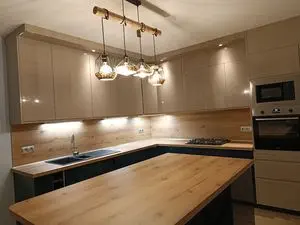 Le Menuisier Qui Décape