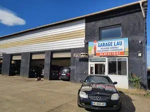 GARAGE LAU
