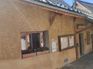 Mairie d'Huez
