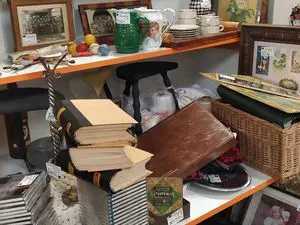 Au Vide Grenier