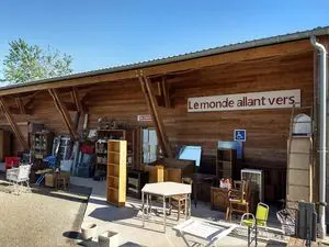 Le Monde Allant Vers