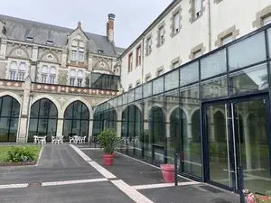 Entreprise de Nettoyage Diogène Vitres Remise en Etat 85 44 - Yoliclean
