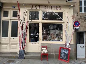 Antiquités Marc, brocante, décoration, débarras, estimations.