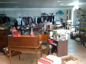 Au Trésor de Saint-Victor Brocante Vide Grenier Vide Maison