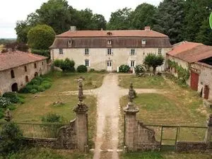 Le Domaine du Loubier - Chambre proche Oradour-sur-Glane