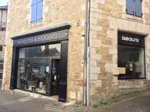 Antiquités & Brocante Pacaut - ACHAT VENTE DEBARRAS - TAPISSIER D’AMEUBLEMENT