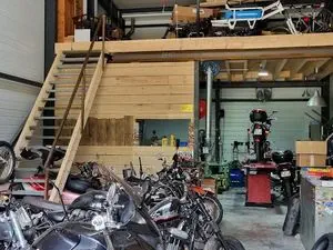 MAURIAN'S MOTO