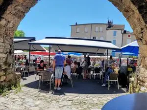 Nant Marché - Place du Claux